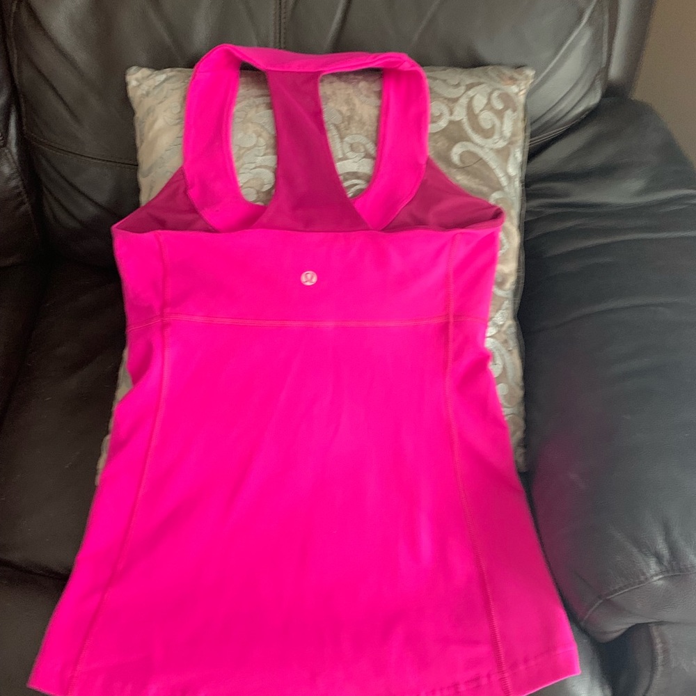 Pink tank - Picture 2 of 4